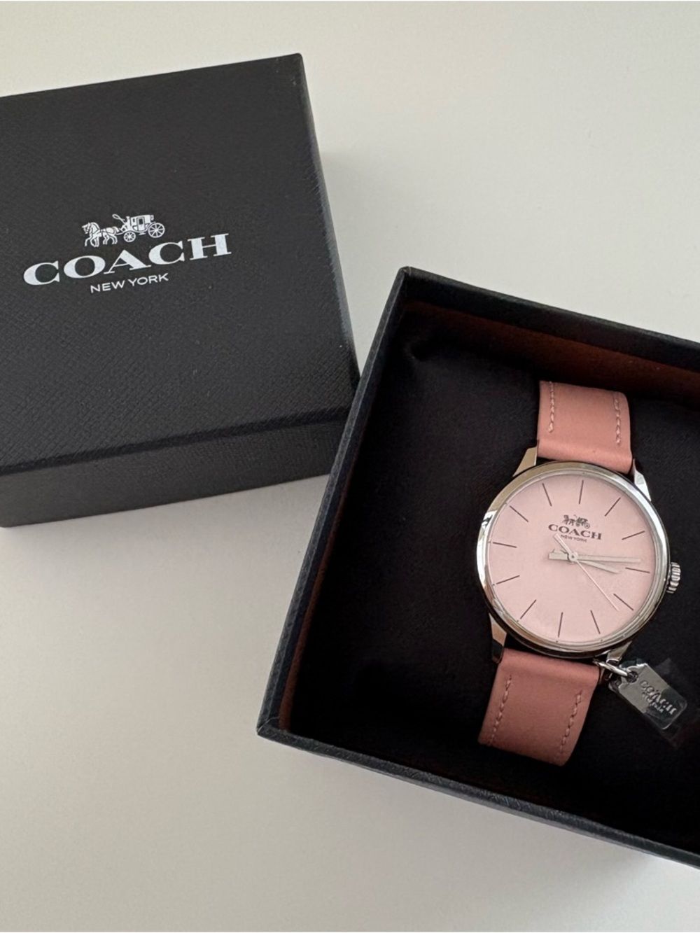 COACH Ruby 32MM LEATHER STRAP in BLUSH PINK - Picture 2 of 12